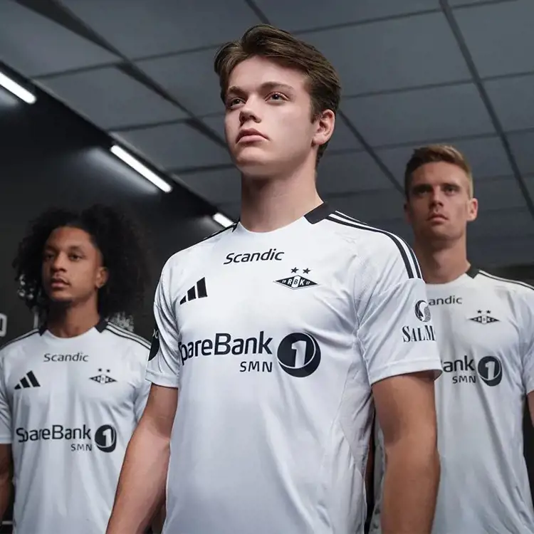 Rosenborg BK voetbalshirts 2024-2025 hebben standaard adidas template