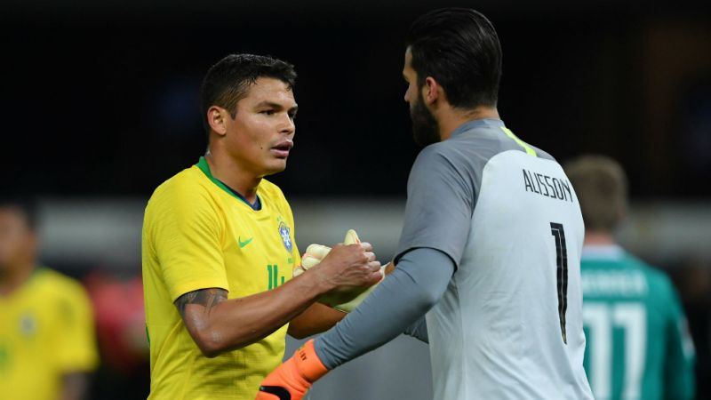 voor de hand liggend Diagnostiseren Haarzelf Nike lanceert nieuw Brazilië keepersshirt voor 2018-2019 - Voetbalshirts.com