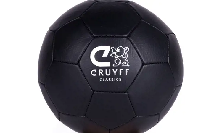 De Cruyff FUTURO voetbal - een perfecte gadget