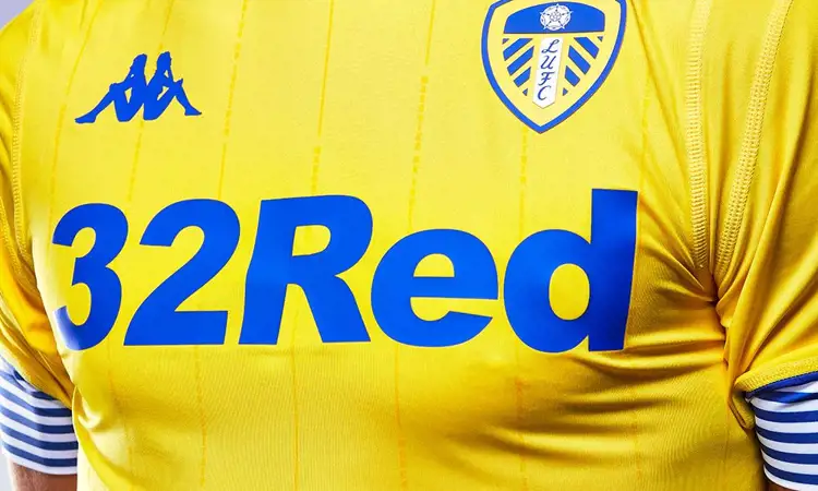 Het gele Leeds United 3e voetbalshirt 2018-2019
