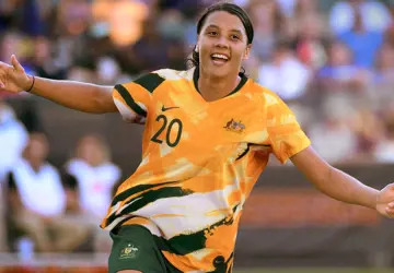 voetbalshirt-australie-dames-2019.jpg