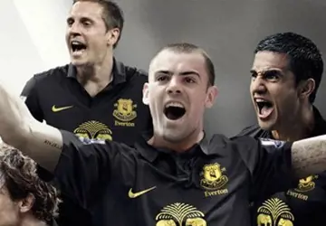 Everton_uitshirt_2012_2013.jpg