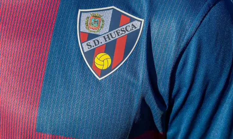 SD Huesca voetbalshirts 2020-2021