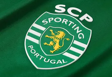 sporting-lissabon-voetbalshirts-2021-2022-nike.jpg