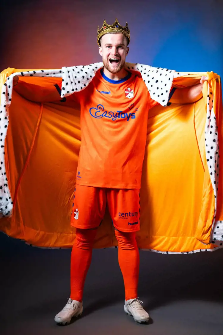 FC Emmen Koningsdag voetbalshirt in koninklijke kleuren