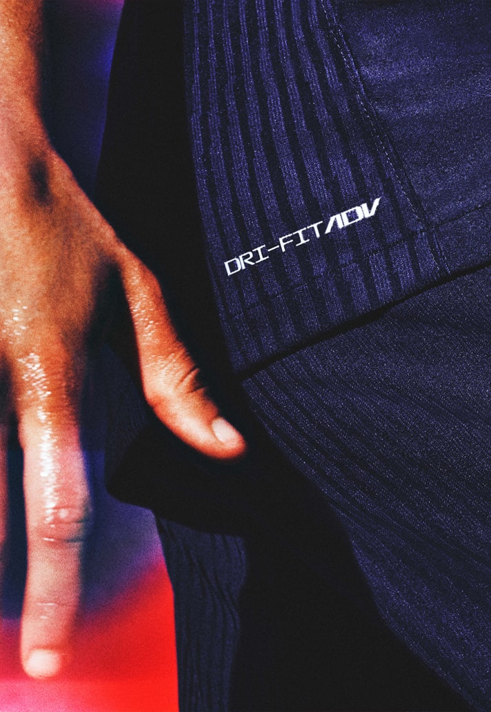 Paris Saint Germain thuisshirt 2024-2025 heeft artistiek Hechter design! 