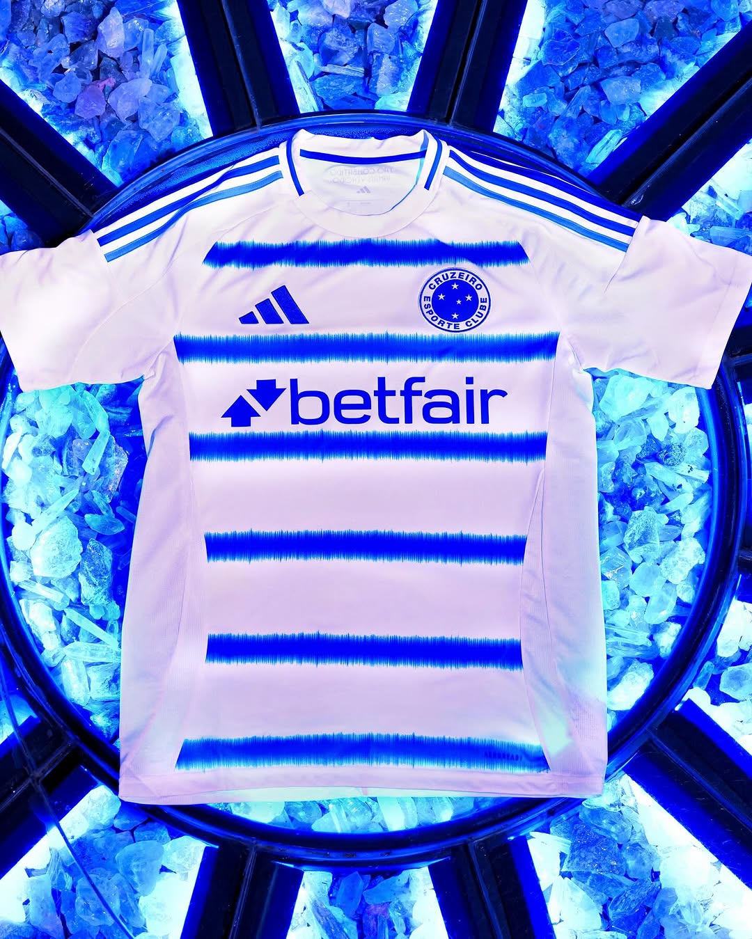 Dit zijn de Cruzeiro voetbalshirts 2025-2026