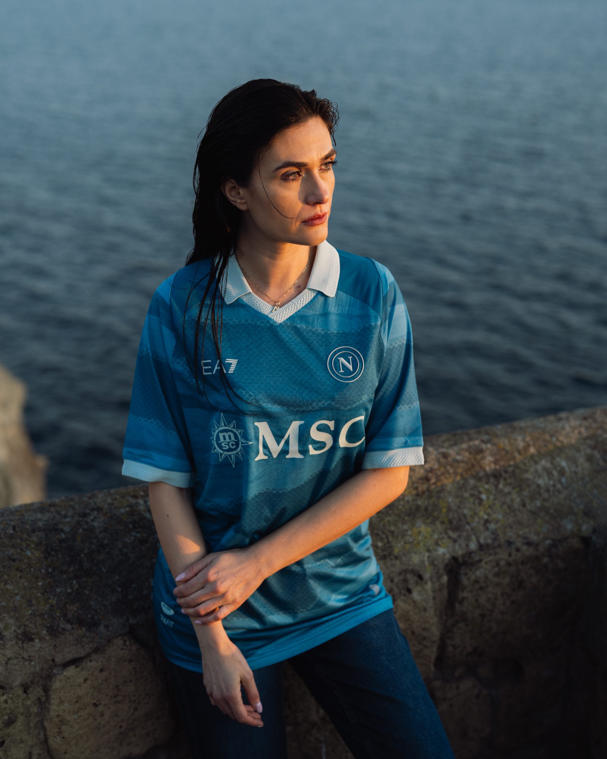 Napoli eert stad met EA7 Partenope voetbalshirt