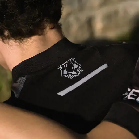 Dit zijn de CA Osasuna voetbalshirts 2024-2025 van Macron