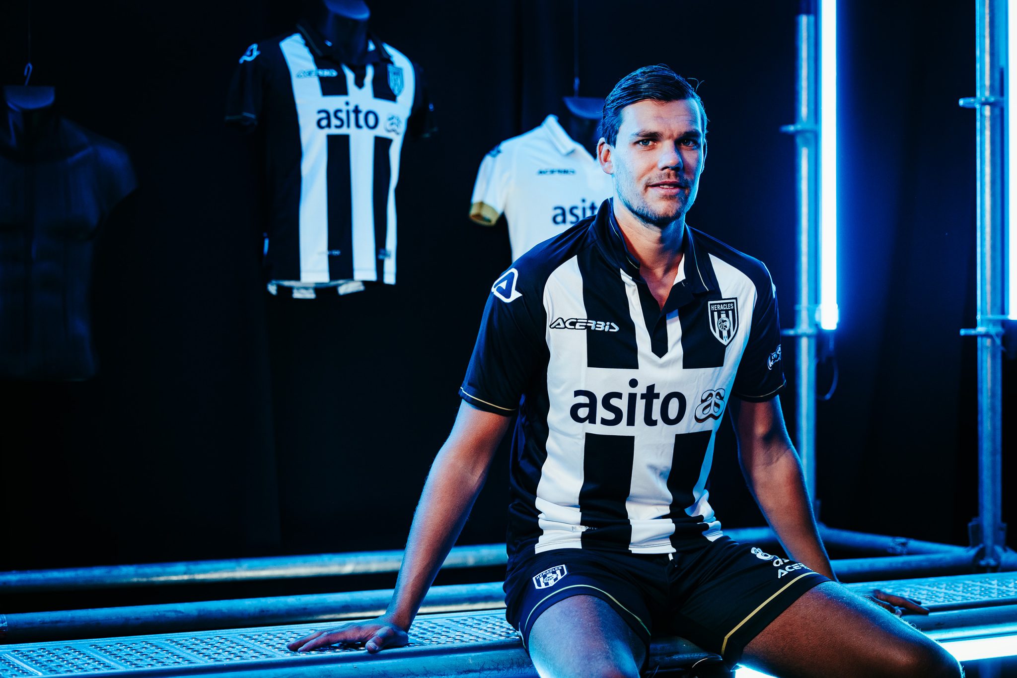 Heracles Almelo Voetbalshirts 2023 2024