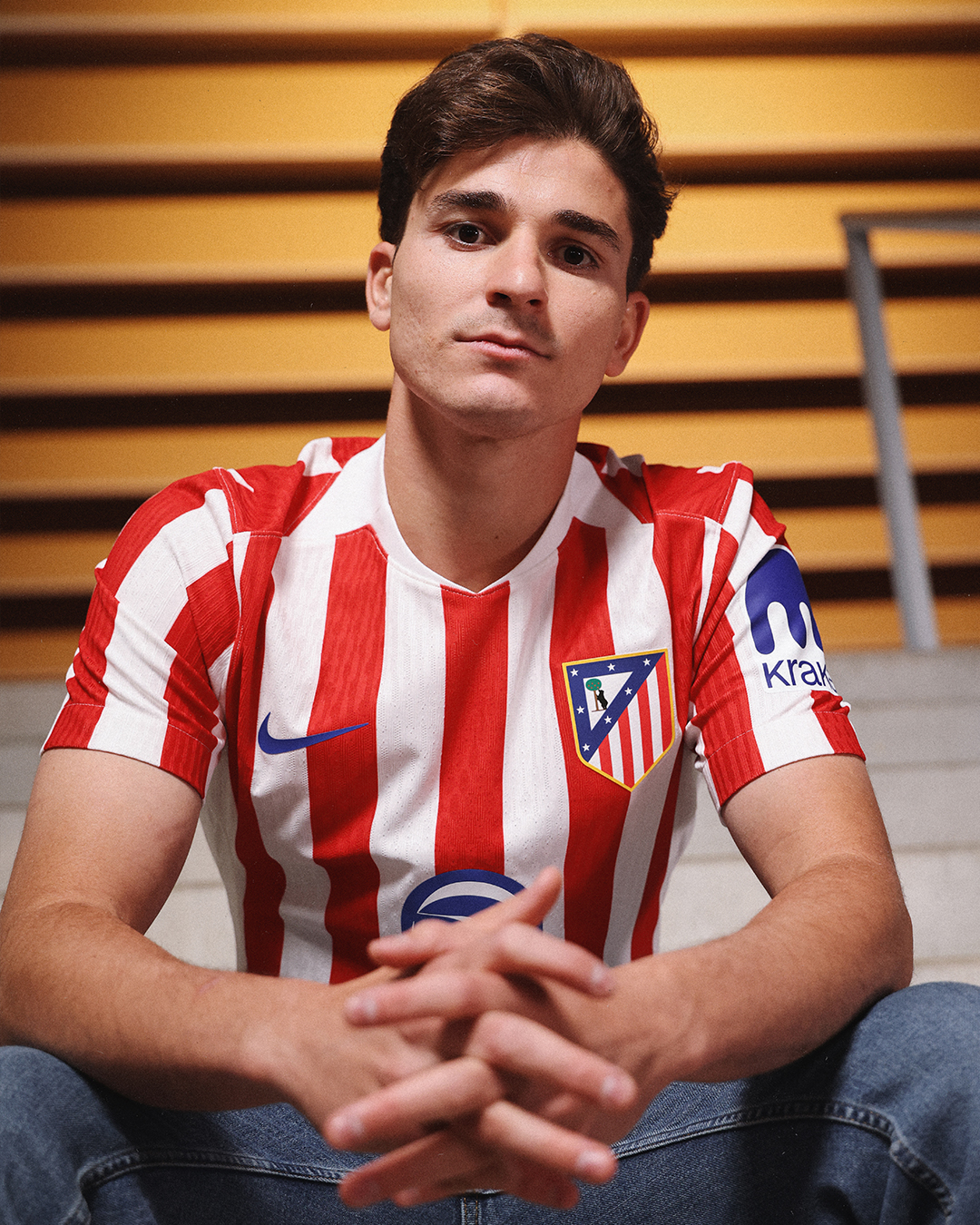 Atletico Madrid thuisshirt 2025-2026 heeft klassieke stijl!