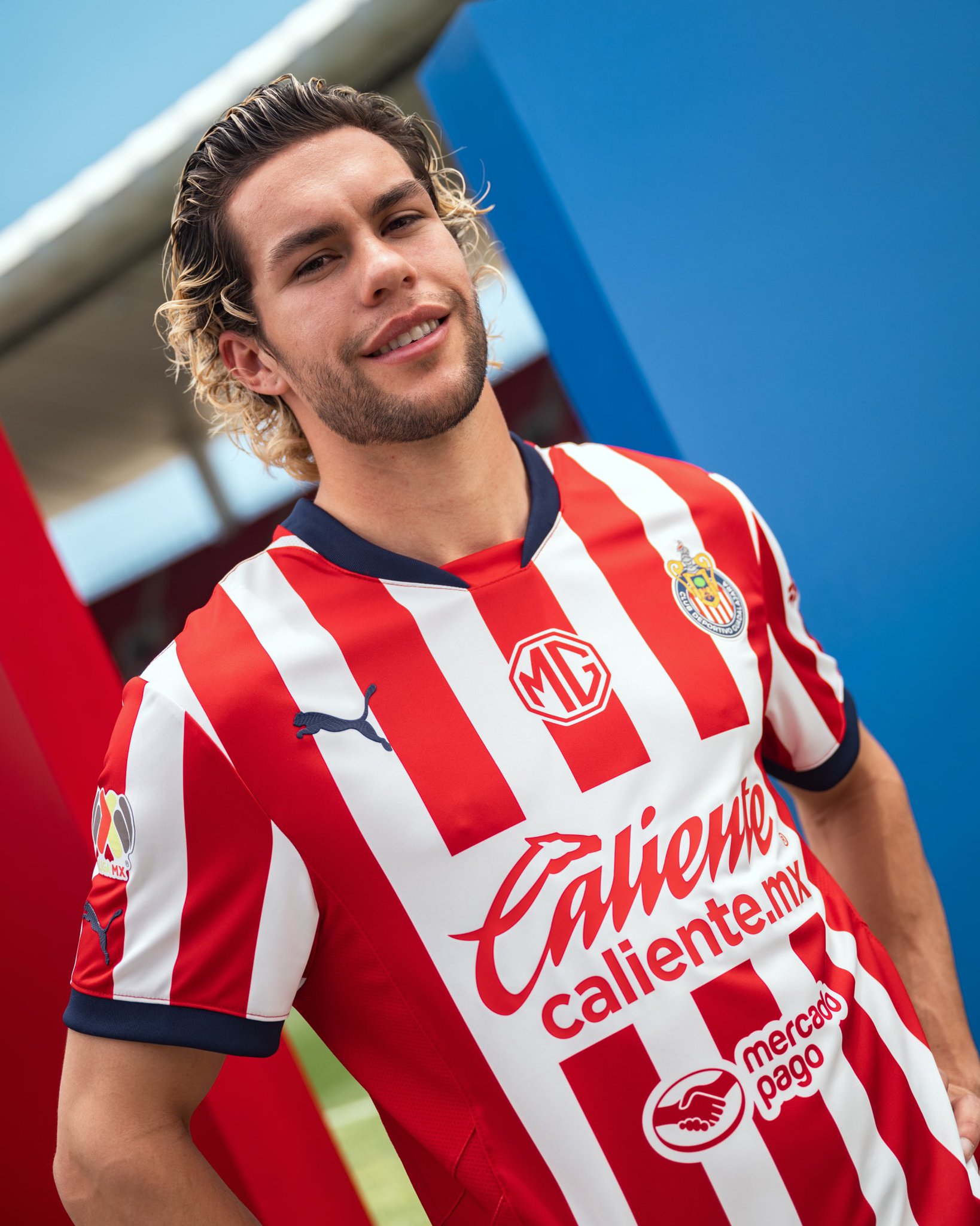 Dit zijn de Club Deportivo Guadalajara voetbalshirts 2024-2025