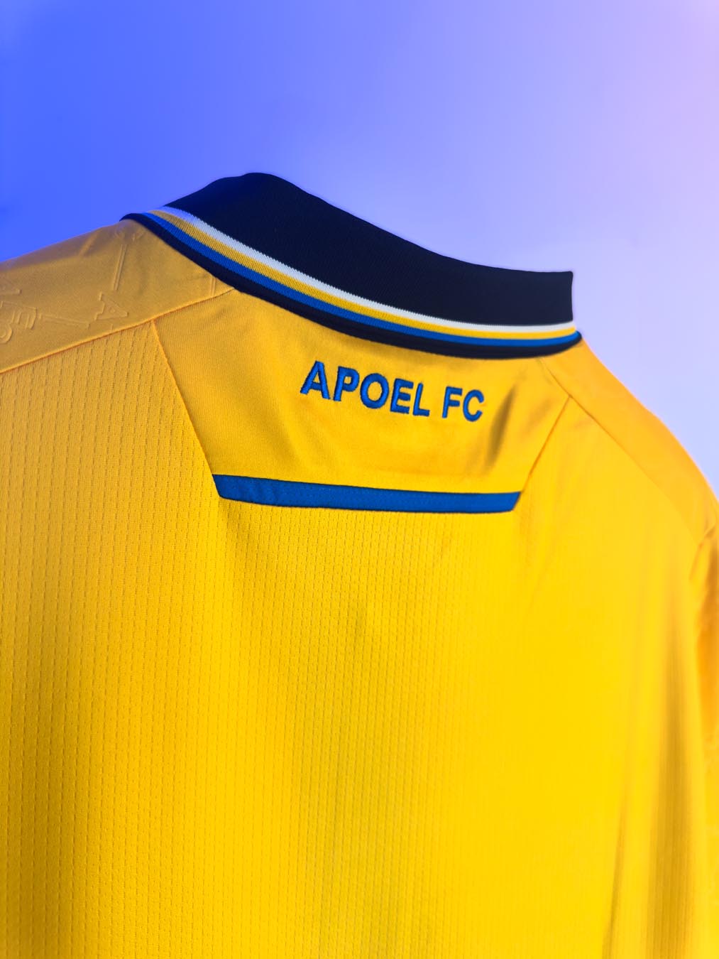 Dit zijn de APOEL FC voetbalshirts 2025-2026