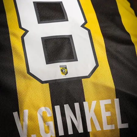 Vitesse voetbalshirts 2023-2024