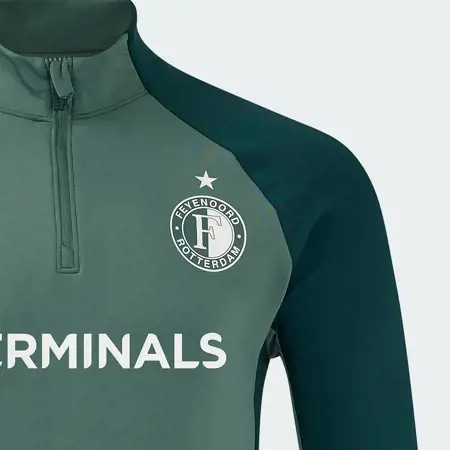 Dit is het groene Feyenoord trainingspak 2024-2025