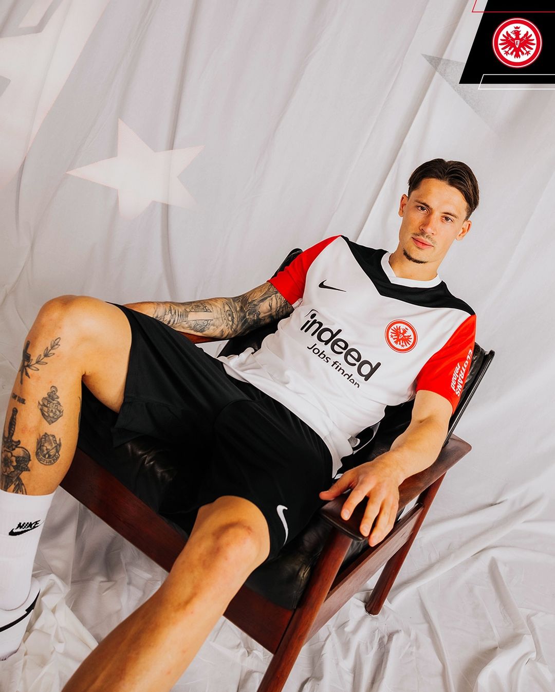 Eintracht Frankfurt voetbalshirts 2024-2025 laatste shirts van Nike!