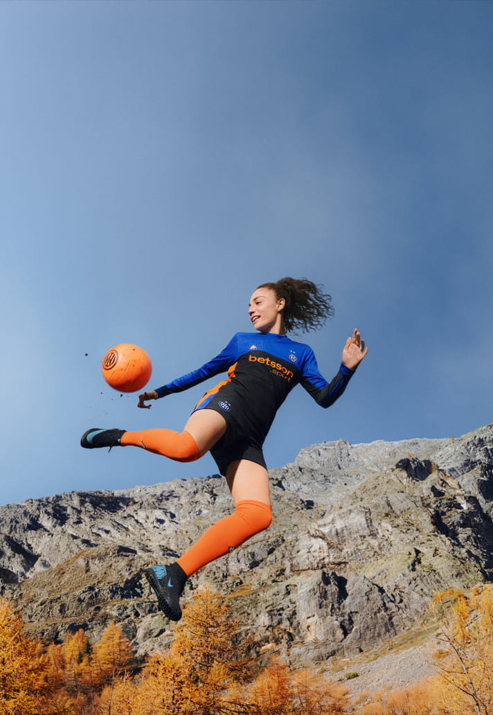 Inter Milan 4e shirt 2025-2026 geïnspireerd door outdoor invloeden Nike ACG