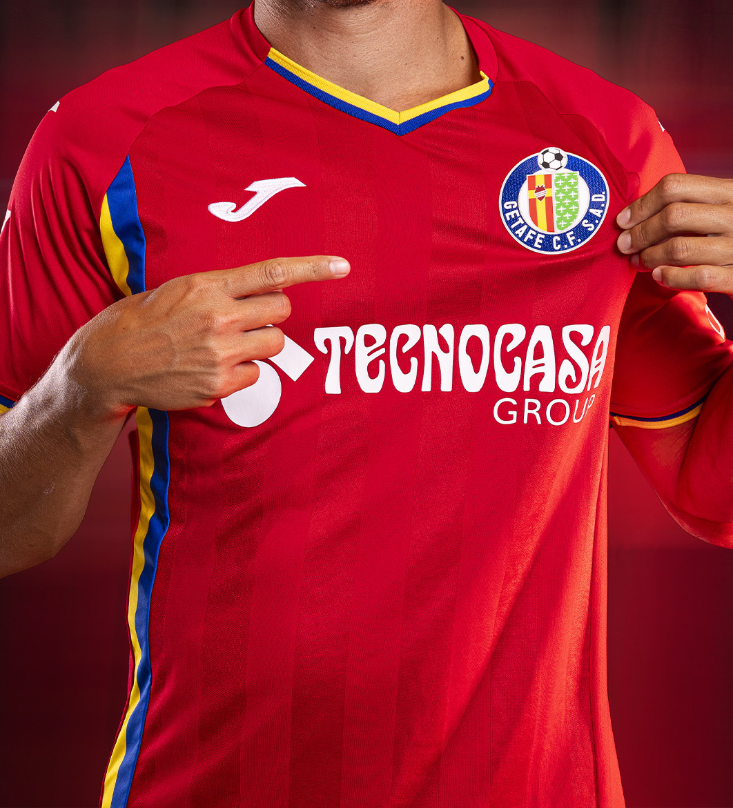 Getafe voetbalshirts 2025-2026 in stijl clubkleuren