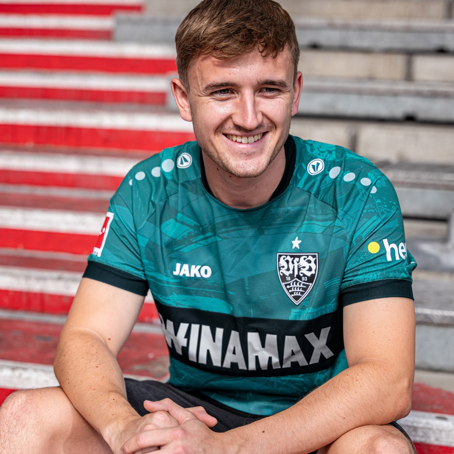 VFB Stuttgart voetbalshirts 2023-2024