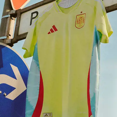 Spanje EK 2024 uitshirt is geel!