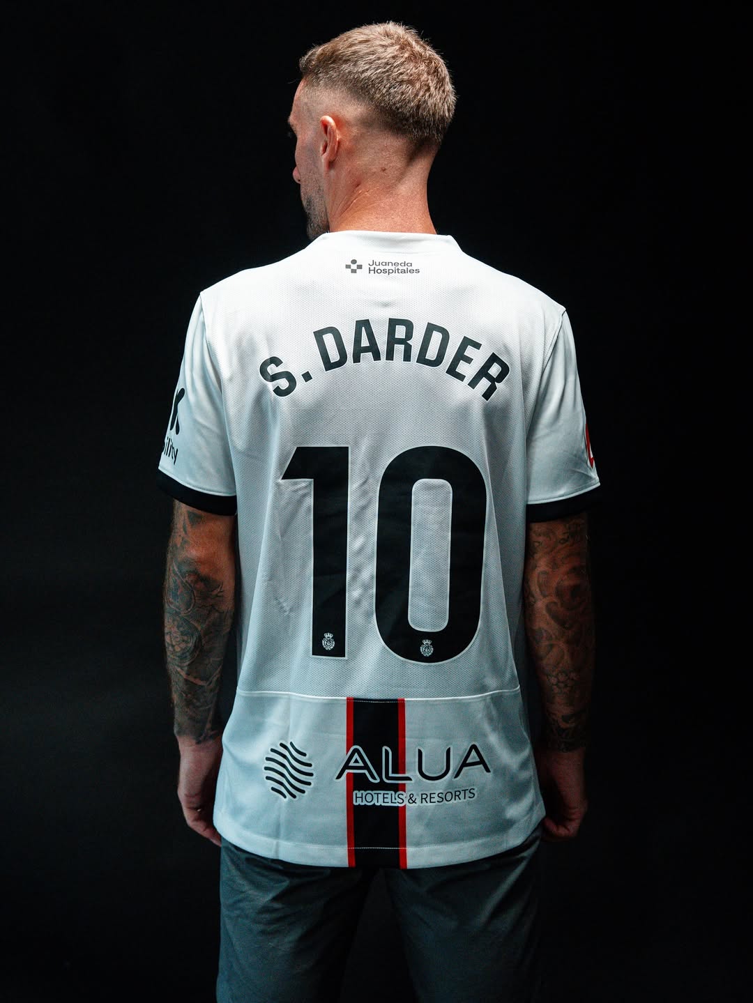 Dit zijn de RCD Mallorca voetbalshirts 2025-2026