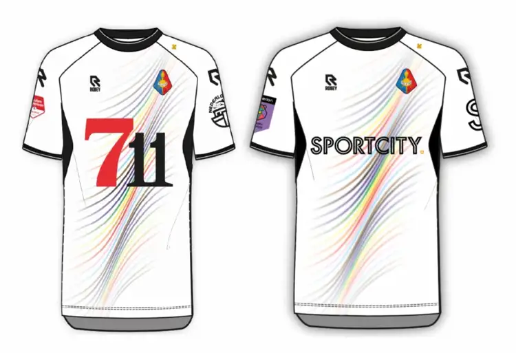 Vier spelers Telstar dragen regenboog voetbalshirt 2023-2024 niet