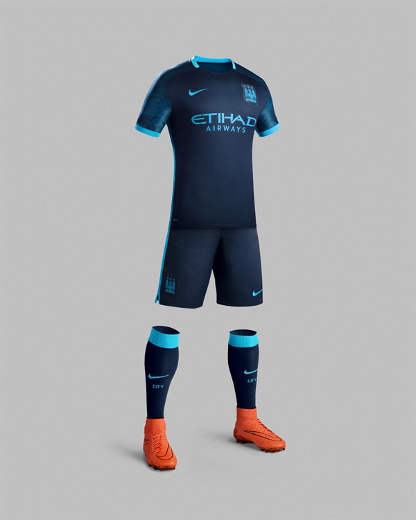 Manchester 2015-2016 - Voetbalshirts.com