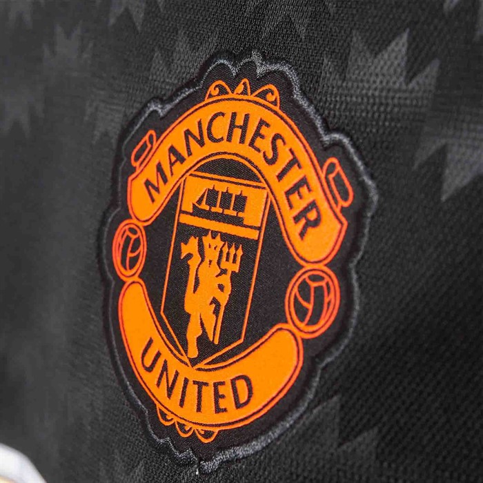 Manchester -united -3e -shirt -2015-2016-detail
