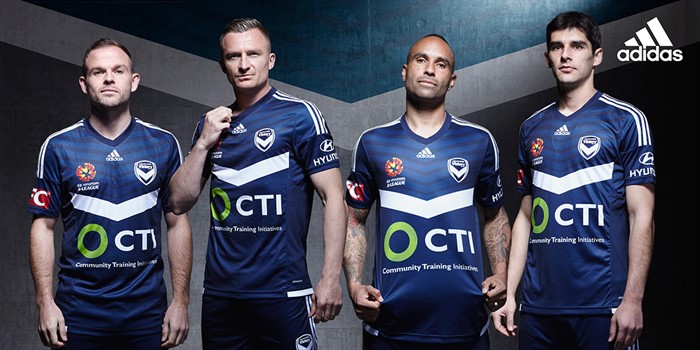 Melbourne -Victory -voetbalshirts -2015-2016-2