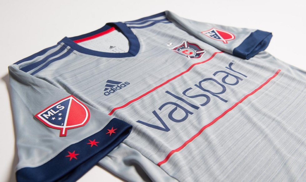 chicago-shirt-2017-adidas.jpg