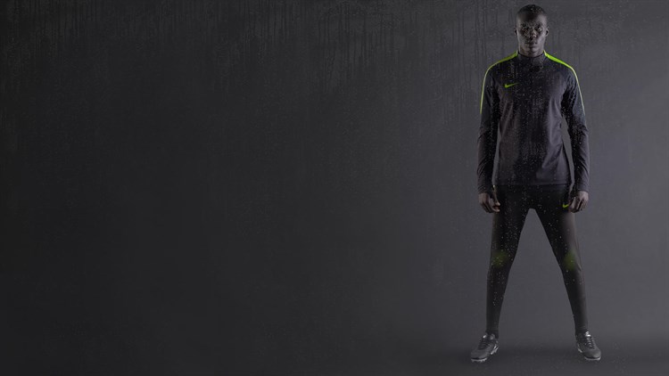 Nike -shield -trainingspak -2017