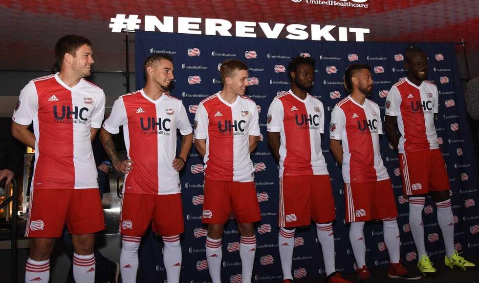 new-england-revolution-uitshirt-2017.png