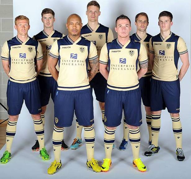 Leeds United uitshirt 2013/2014