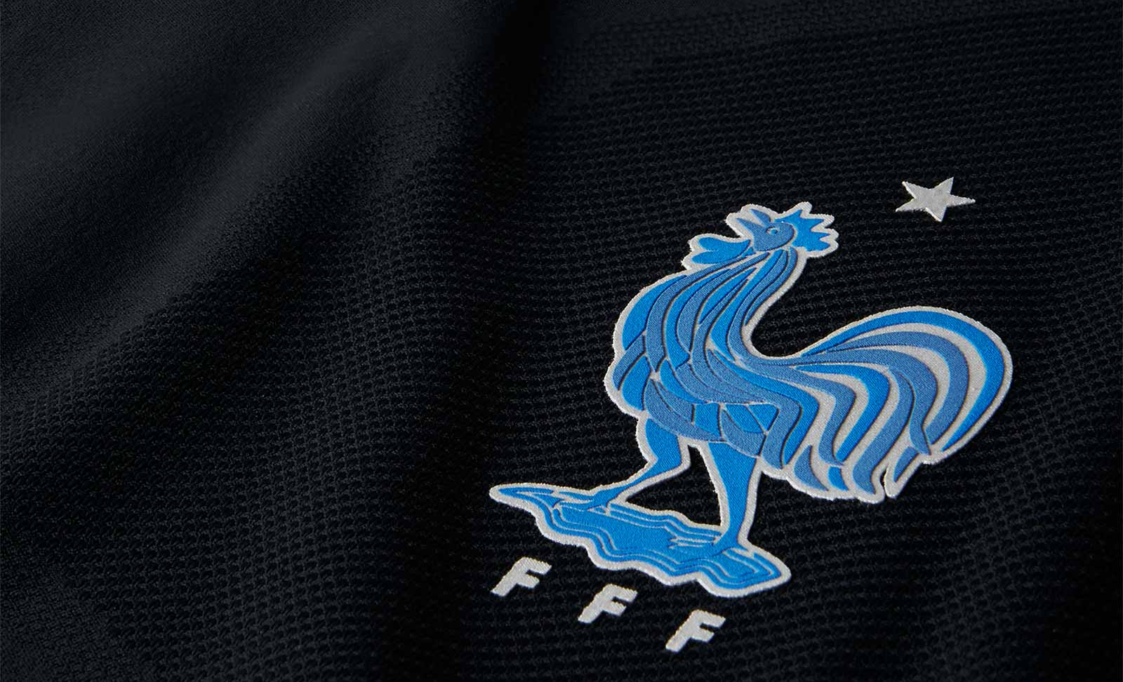 Zwarte 3e Frankrijk shirt 2017-2018 wordt niet door Les Bleus gedragen