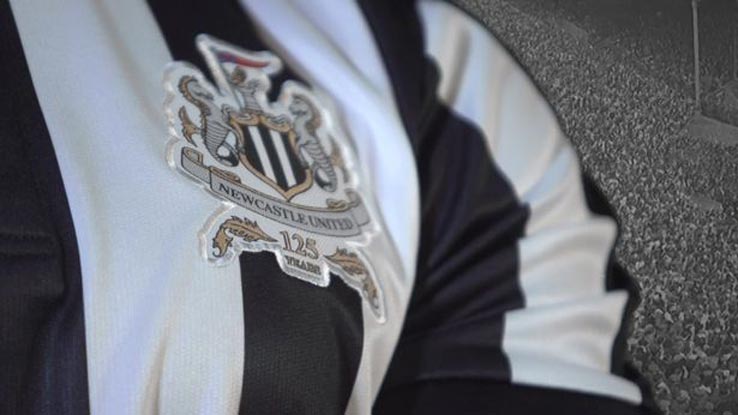 Newcastle United lanceert logo ter ere van 125 jarig bestaan