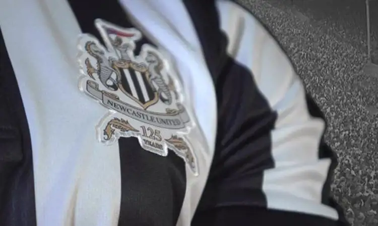 Newcastle United lanceert logo ter ere van 125 jarig bestaan