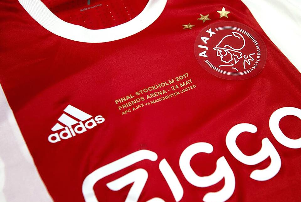 Uitshirt ajax europees 2025