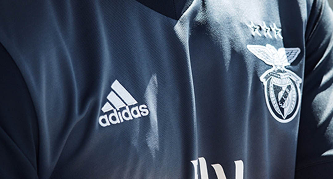 benfica-tenue-uit-2017-2018.jpg