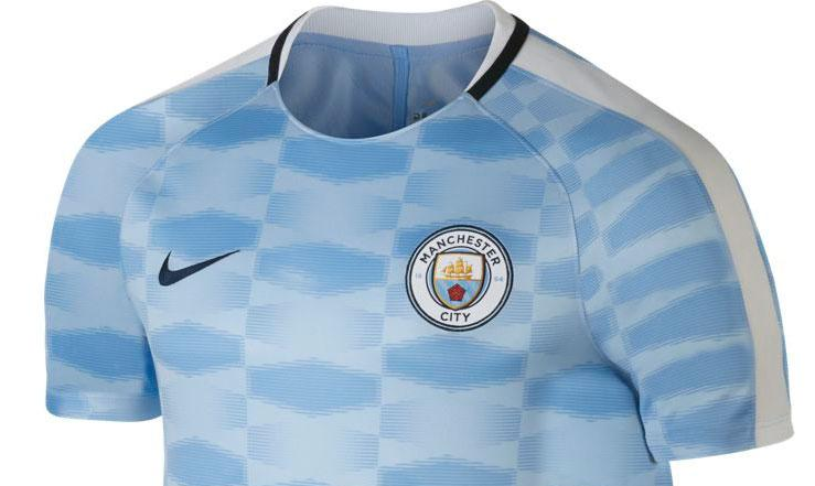 Manchester City trainingsshirt en warming-up shirt 2017-2018