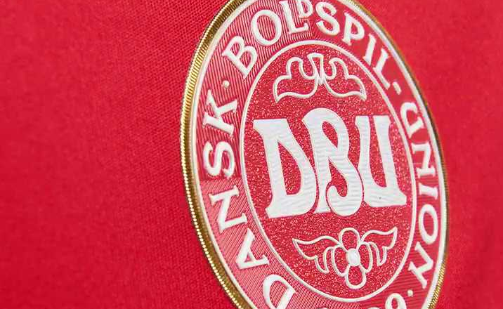 Denemarken limited edition 1992 voetbalshirt 2017-2018