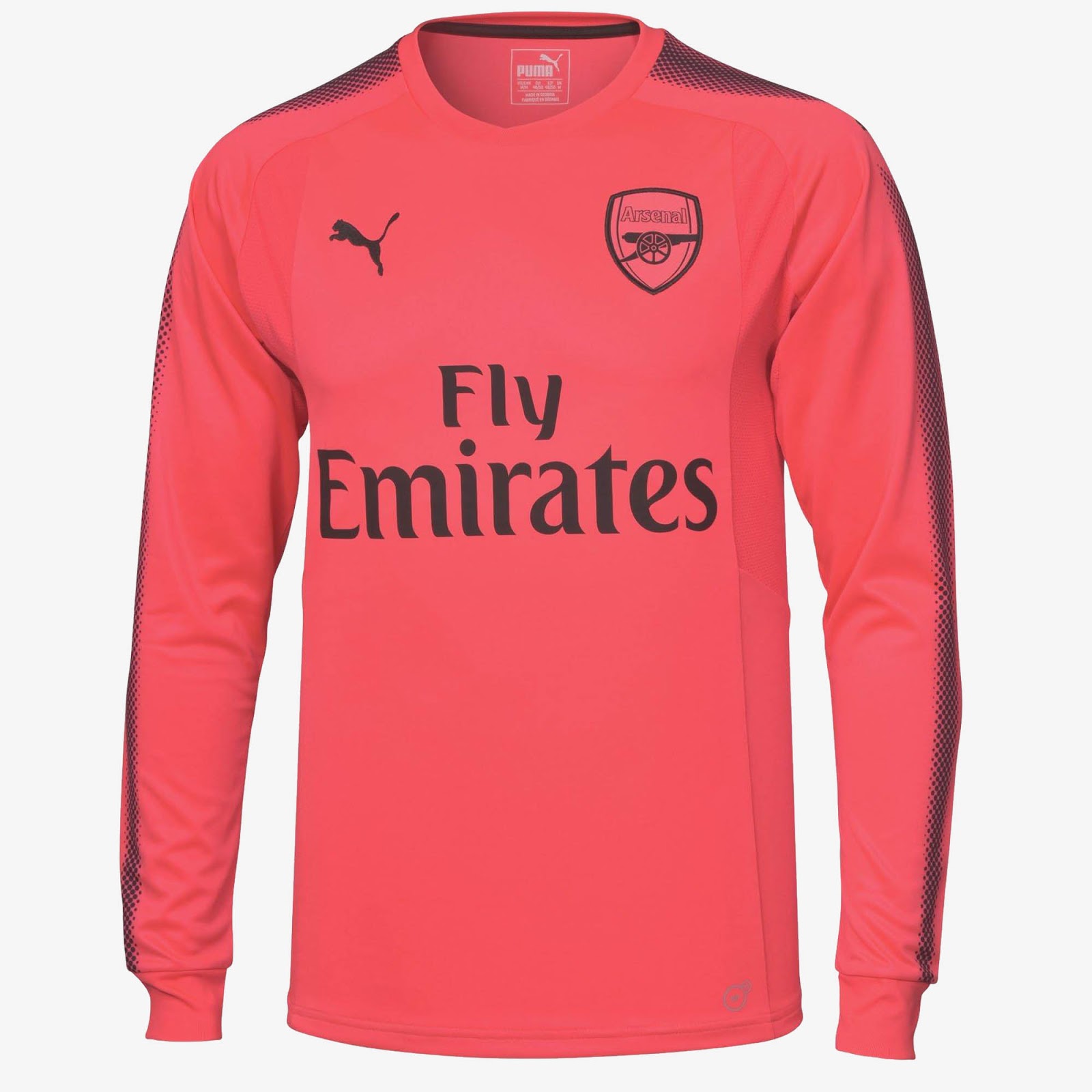 Serena Ounce Bedelen Arsenal lanceert ook roze keepersshirt voor 2017-2018 - Voetbalshirts.com