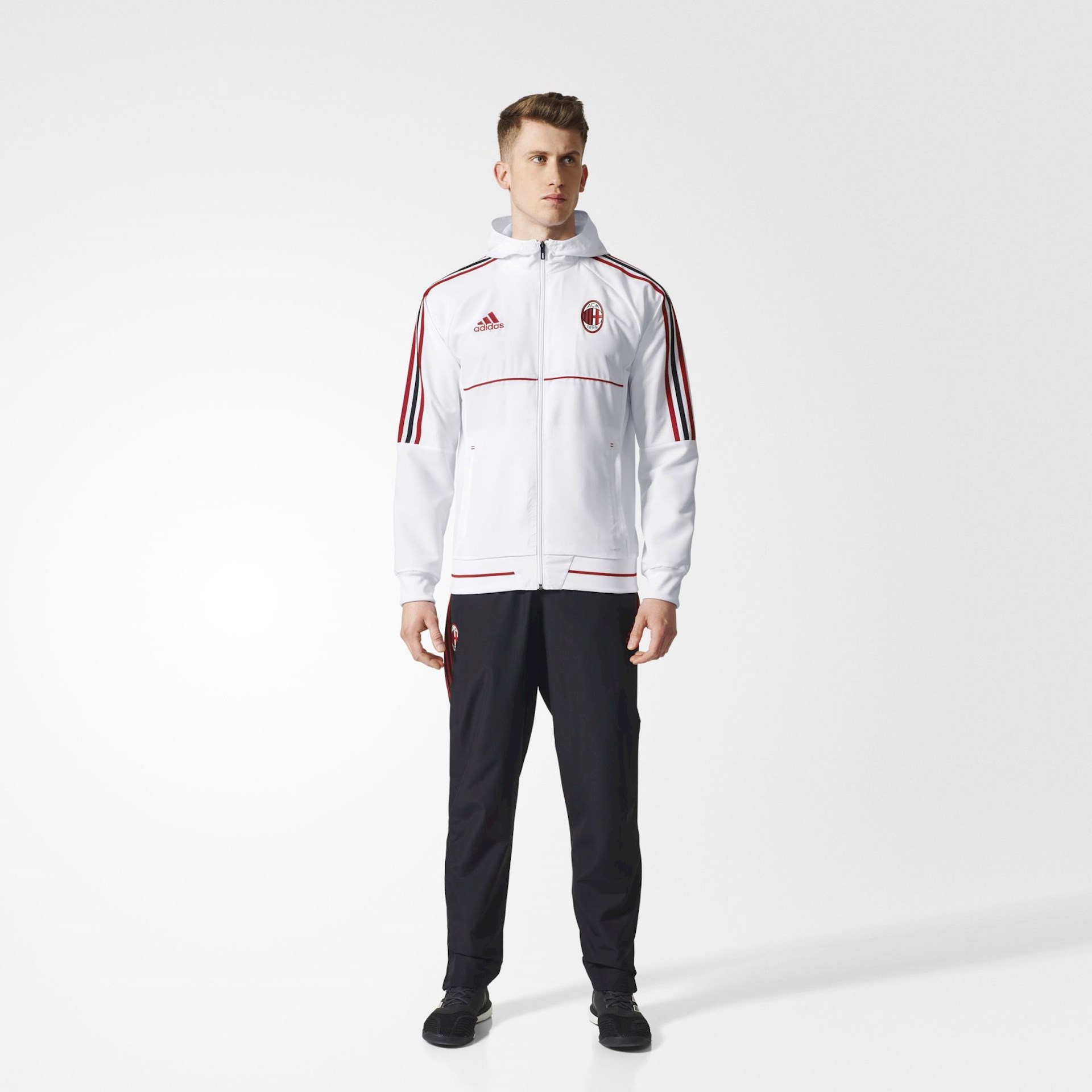AC Milan presentatiepak 2017 2018 Voetbalshirts