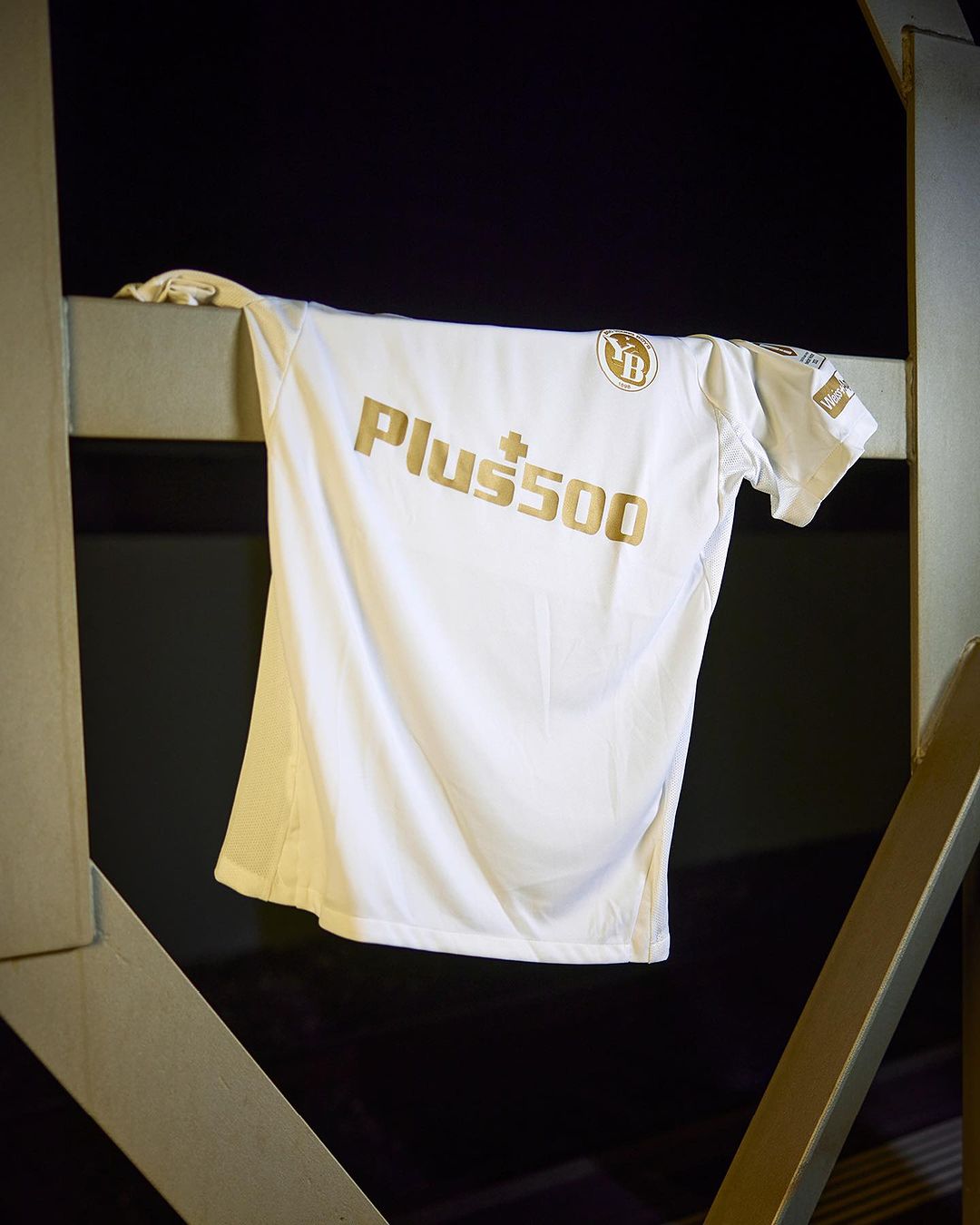 BSC Young Boys voetbalshirts 2023-2024