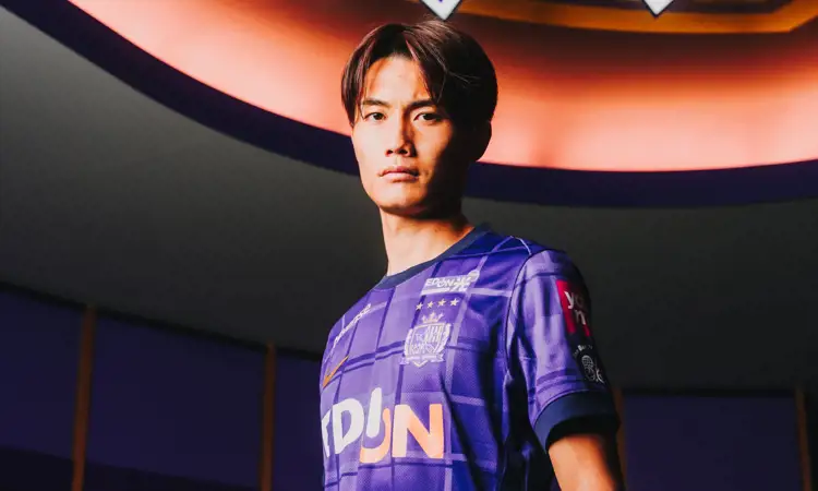Dit zijn de Sanfrecce Hiroshima voetbalshirts 2025