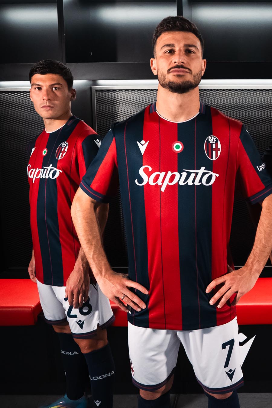 Bologna FC 1909 voetbalshirts 2025-2026 bevatten Coppa Italia badge