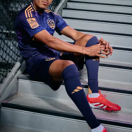 LA Galaxy uitshirt 2025-2026 vangt de schoonheid van zonsopgang in LA
