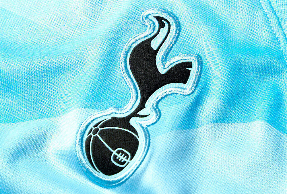Dit is het Tottenham Hotspur keepersshirt 2023-2024