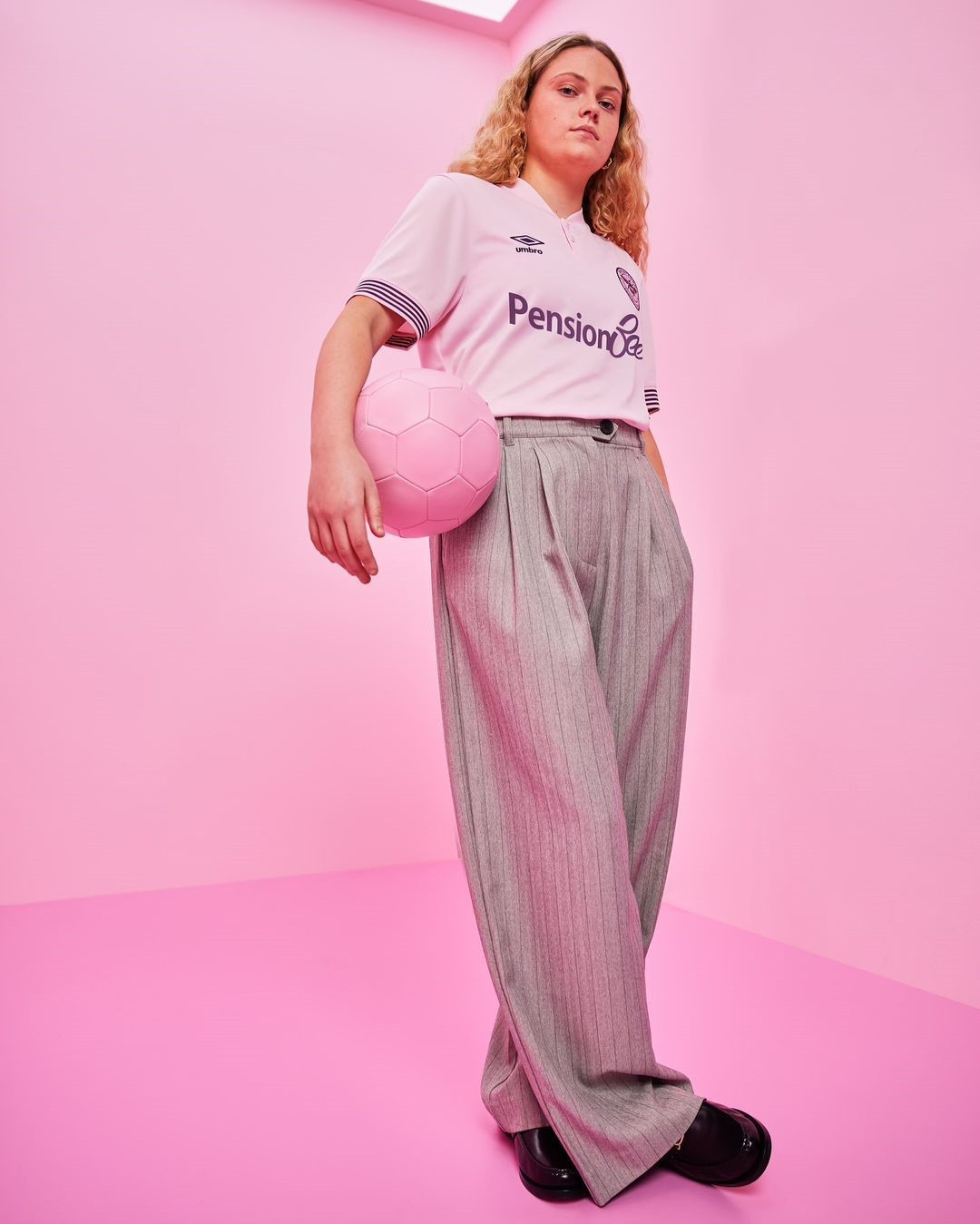 Dit zijn de Brentford FC voetbalshirts 2024-2025