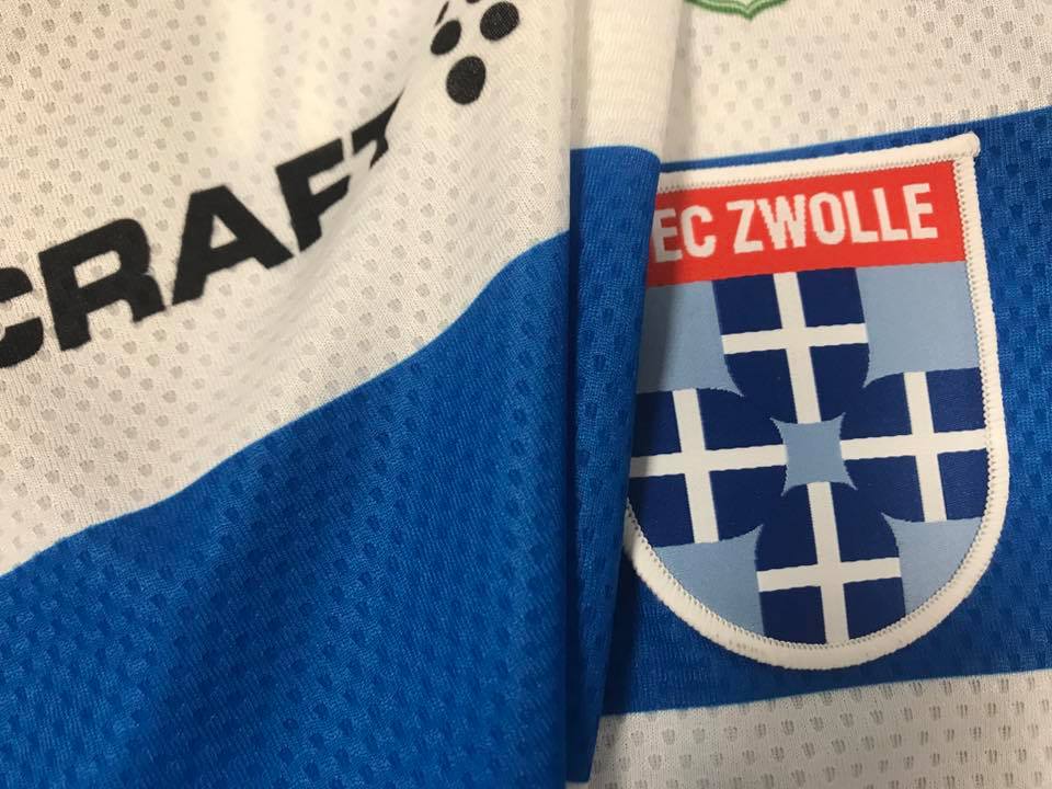 pec-zwolle-thuisshirt-2017-2018.jpg
