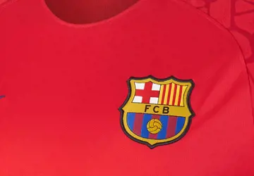 barcelona-keepersshirt-2017-2018.jpg
